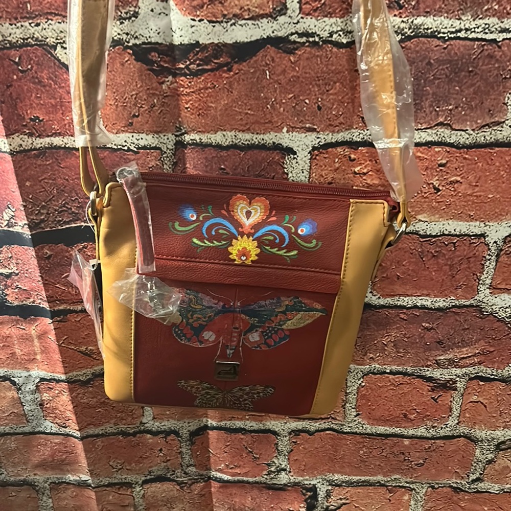 Brand New With Tags Leather Aurielle Crossbody.